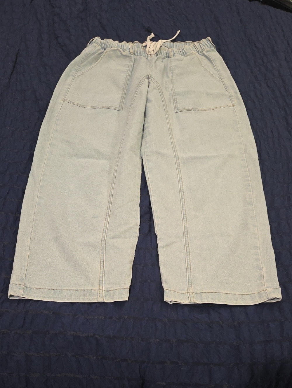 Vigoss Light Wash Wide Leg Jeans - Pale Blue Size 30! Worn Once!